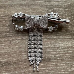 Lilla Rose Anastasia Sparkling Silver Crystal Bow Hair Clip